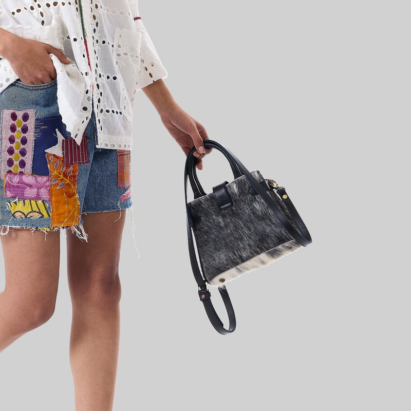 Cowhide Bag - RES IPSA
