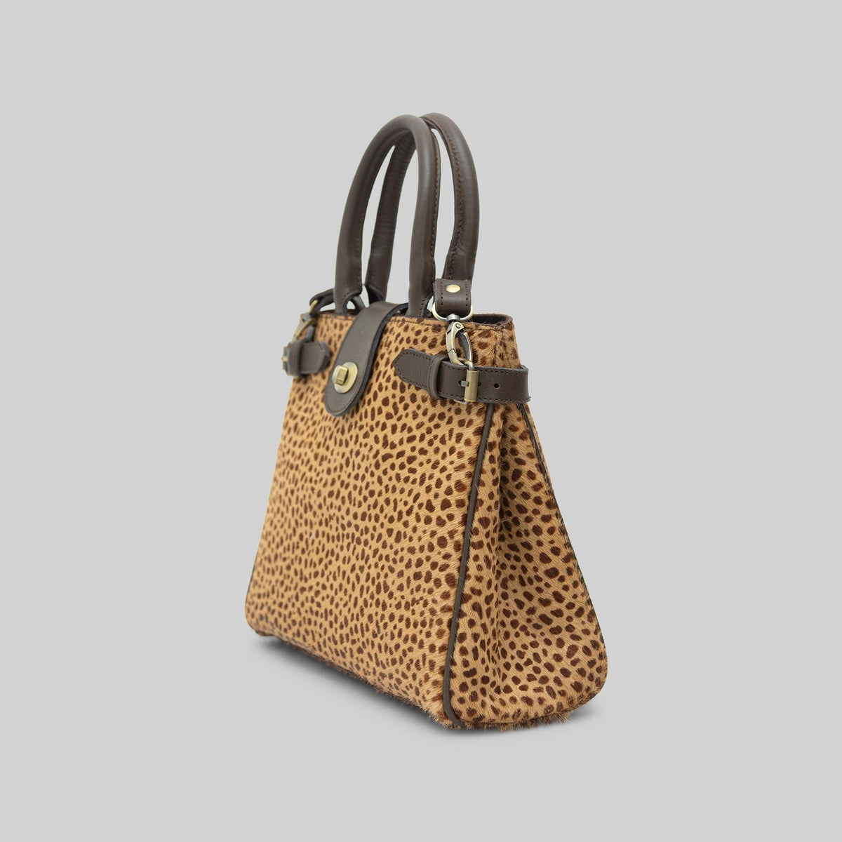 Cowhide Bag - RES IPSA