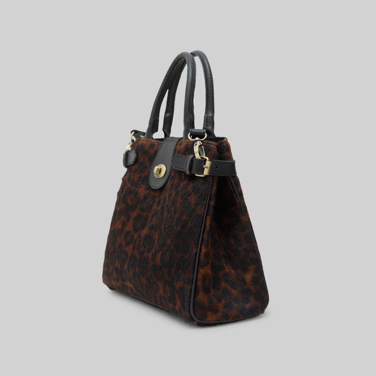 Cowhide Bag - RES IPSA