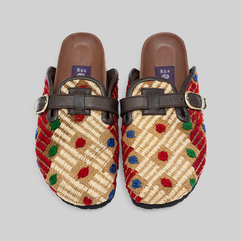 Men's Kilim Clog Size 8 - RES IPSA