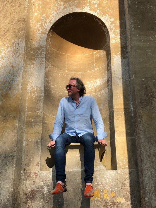 Mr. Conversation-Starter: William Henry on Ancient Aliens, the Awakened Soul, & His Ruby Red Loafers  | RES IPSA - RES IPSA