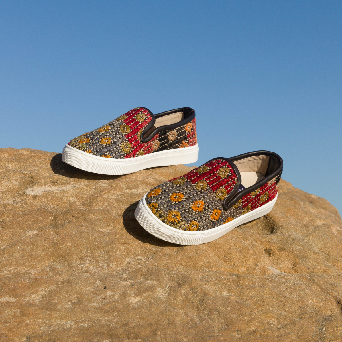 Men's Kilim Sneaker Size 13