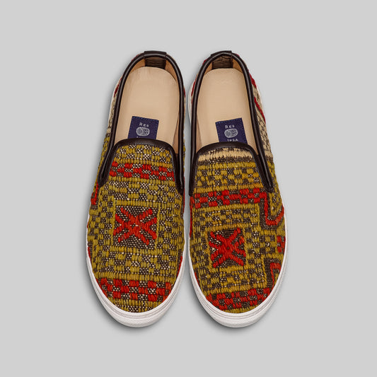 Men's Kilim Sneaker Size 9