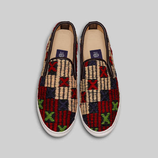 Men's Kilim Sneaker Size 9