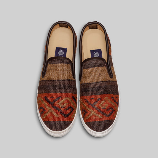 Men's Kilim Sneaker Size 9