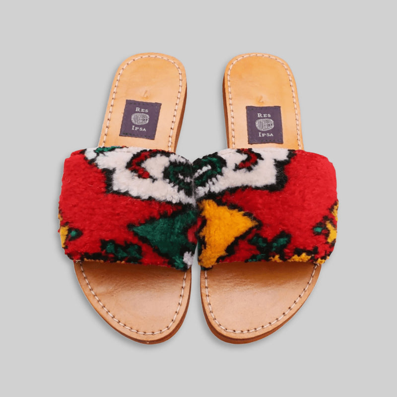 Rug Sandal Size 7 - RES IPSA