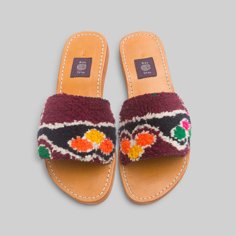 Rug Sandal Size 9 - RES IPSA