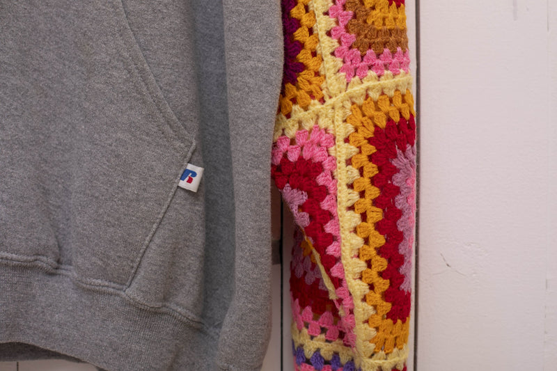 Vintage Sweatshirt With Crochet Sleeves - RES IPSA