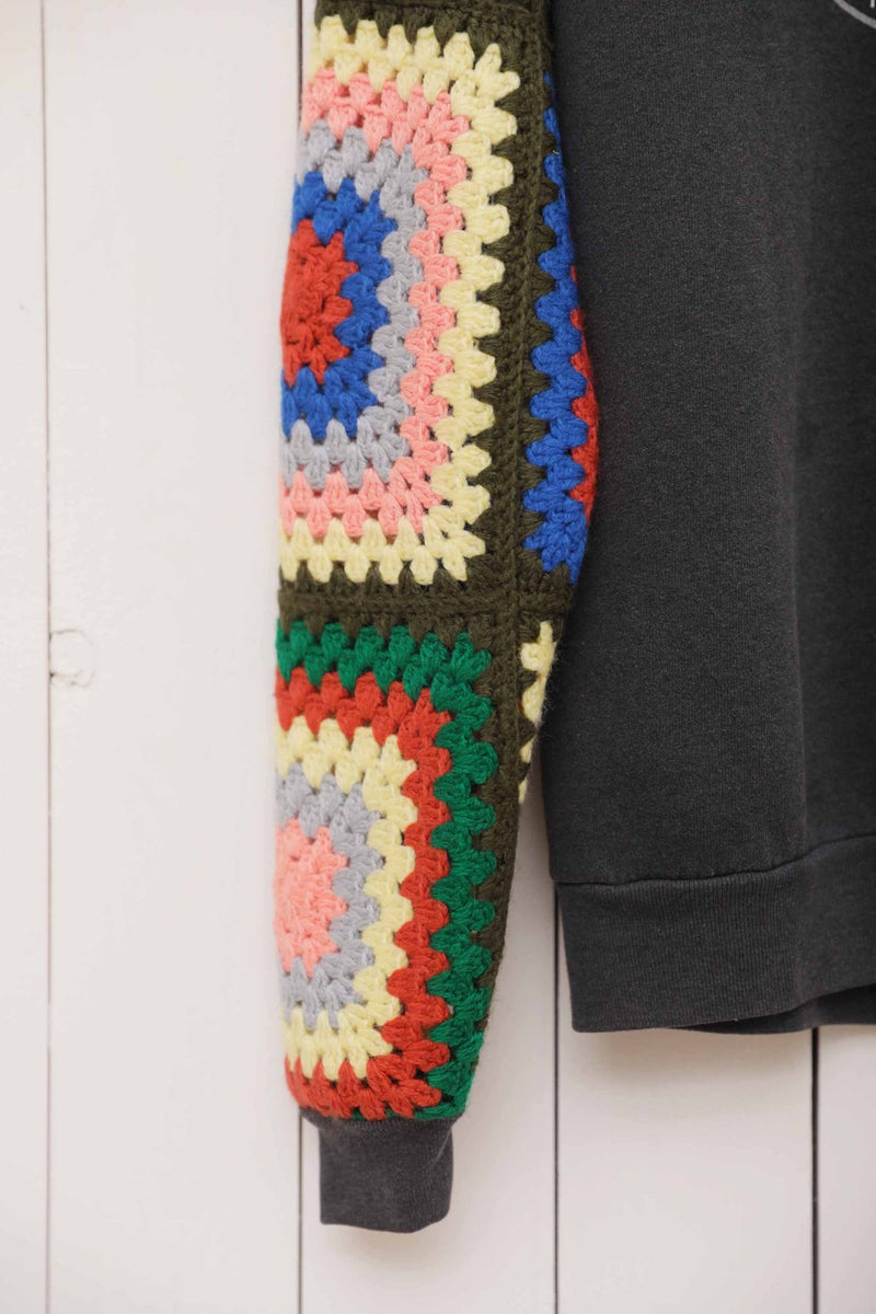 Vintage Sweatshirt With Crochet Sleeves #7 - RES IPSA